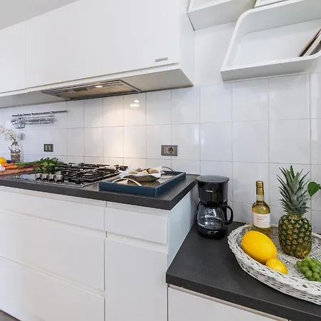 2 Bedroom Amazing In Prázdninový dům