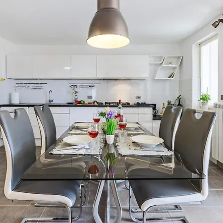 2 Bedroom Amazing In